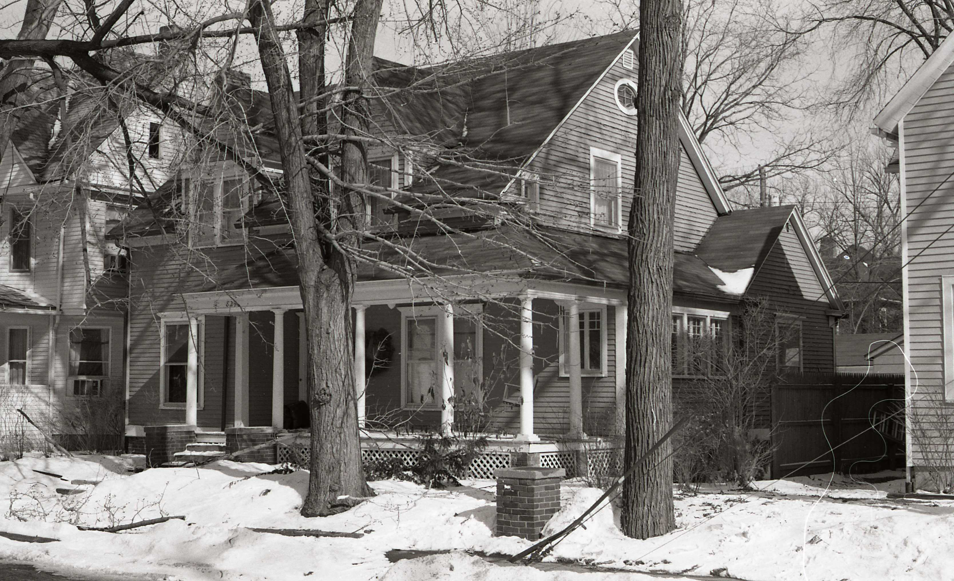 824 Forest Avenue